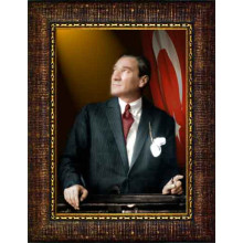 Ata Resim Göğe Bakan Kravatlı Atatürk Resmi Renkli Bayraklı Atatürk Portresi Çerçeveli Dikey Atacrap35d