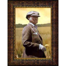 Ata Resim Tarlada Buğday Başakları Arasında Çiftçi Atatürk Resmi Renkli Atatürk Portresi Çerçeveli Atacrap65d