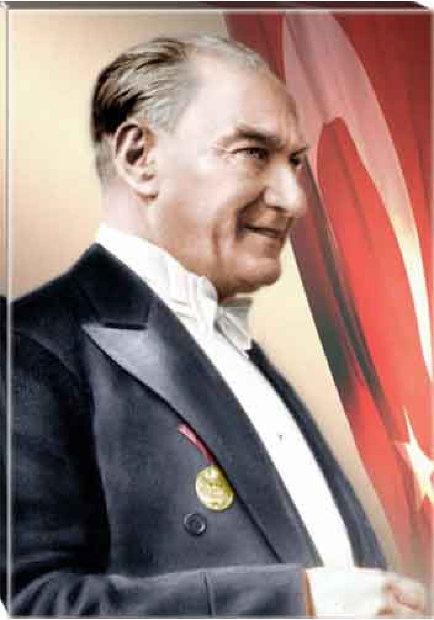 Atatürk Tablosu Kanvas - Papyonlu Yandan Profil Bayraklı Tasarım ATATRAP06D