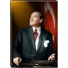 Atatürk Tablosu Kanvas - Göğe Bakan Kravatlı Bayraklı Tasarım ATATRAP35D