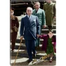 Atatürk Tablosu Kanvas - Ülkü Çocukla Yürüyen Ayakta Boydan ATATRAP93D