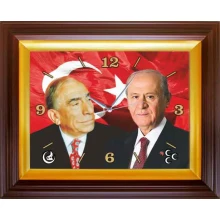 Devlet Bahçeli ve Alparslan Türkeş Yan Yana Resimli Duvar Saati Dikdörtgen 46x37cm MHPDSD03BTY