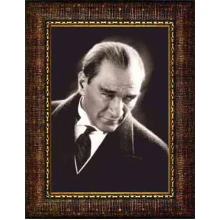 Atatürk Tablosu Çerçeveli - Kızgın Bakan Mustafa Kemal Portresi Siyah/Beyaz ATACRAP01D1