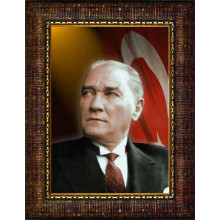 Atatürk Tablosu Çerçeveli - Yana Bakan Mustafa Kemal Portresi Bayraklı ATACRAP23D