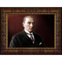 Atatürk Tablosu Çerçeveli - Jön Mustafa Kemal Portresi Portresi Bordo Fonda Yatay Tasarım ATACRAP30Y Atatürk Tablosu Çerçeveli - Jön Mustafa Kemal Portresi Portresi Bordo Fonda Yatay Tasarım ATACRAP30Y