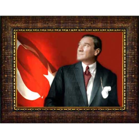 Atatürk Tablosu Çerçeveli - Göğe Bakan Kravatlı Mustafa Kemal Portresi Bayraklı Yatay Tasarım ATACRAP36Y