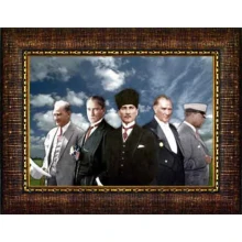 Atatürk Tablosu Çerçeveli - 5 Figürlü Ayakta Mustafa Kemal Portresi ATACRAP71Y Atatürk Tablosu Çerçeveli - 5 Figürlü Ayakta Mustafa Kemal Portresi ATACRAP71Y