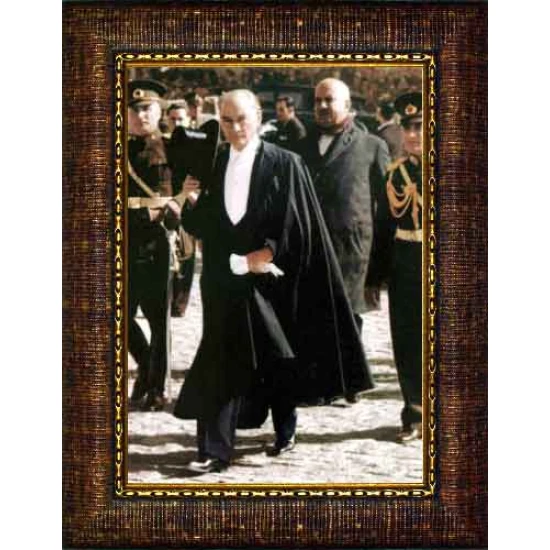 Atatürk Tablosu Çerçeveli - Ayakta Boydan Mustafa Kemal Portresi Cumhuriyet Bayramında Smokinli Yürüyen ATACRAP88D Atatürk Tablosu Çerçeveli - Ayakta Boydan Mustafa Kemal Portresi Cumhuriyet Bayramında Smokinli Yürüyen ATACRAP88D